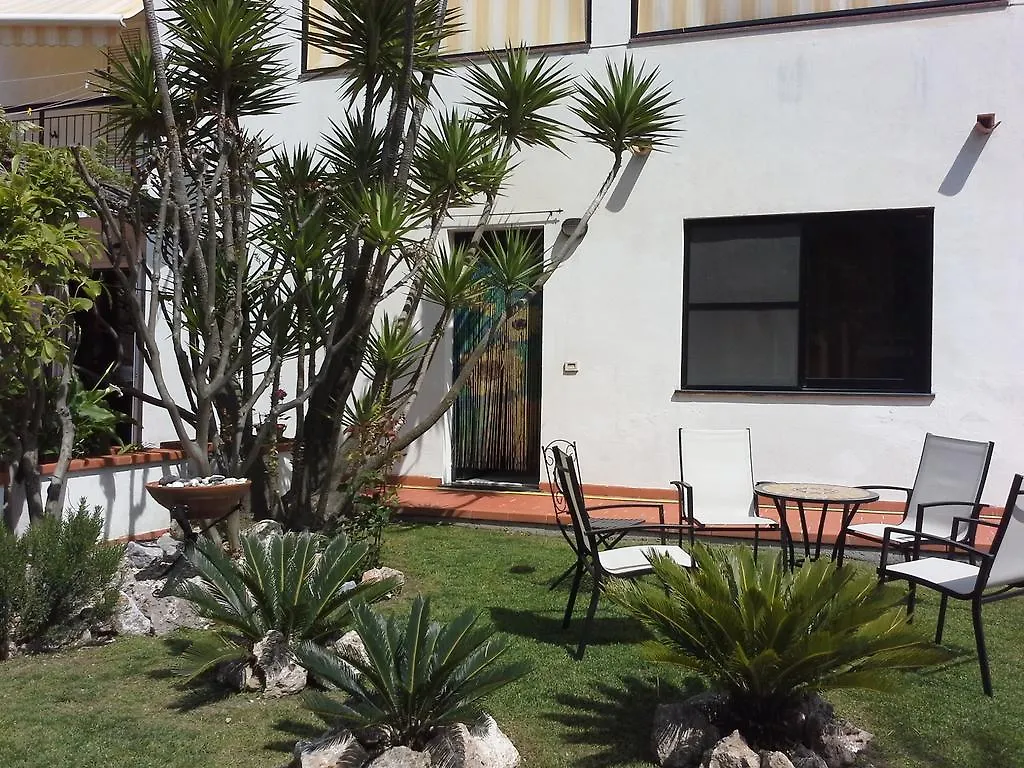 B&B Claro De Luna Tovo San Giacomo 3*,  Italy